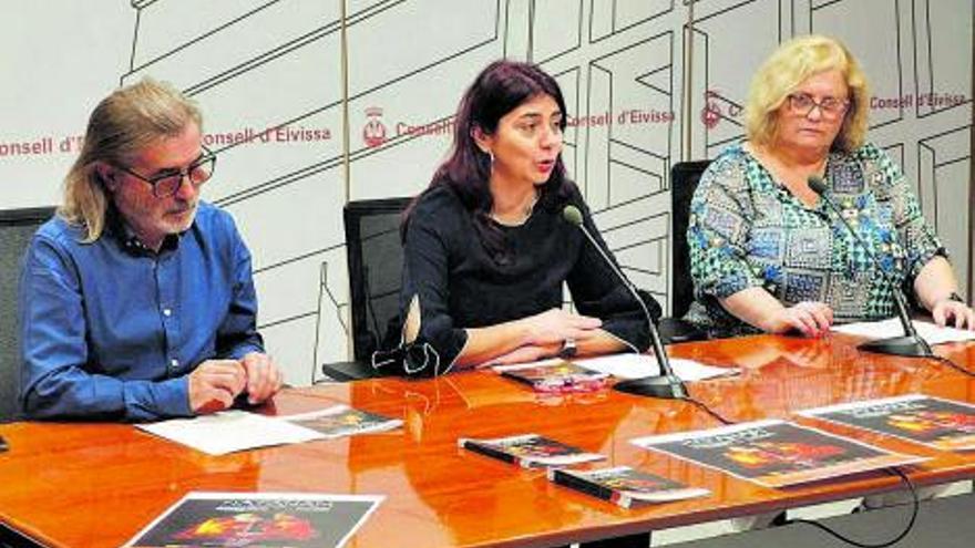 Miquel Costa, Sara Ramón y Yolanda Andiñach, en la presentación de Platea. | CONSELL DE EIVISSA