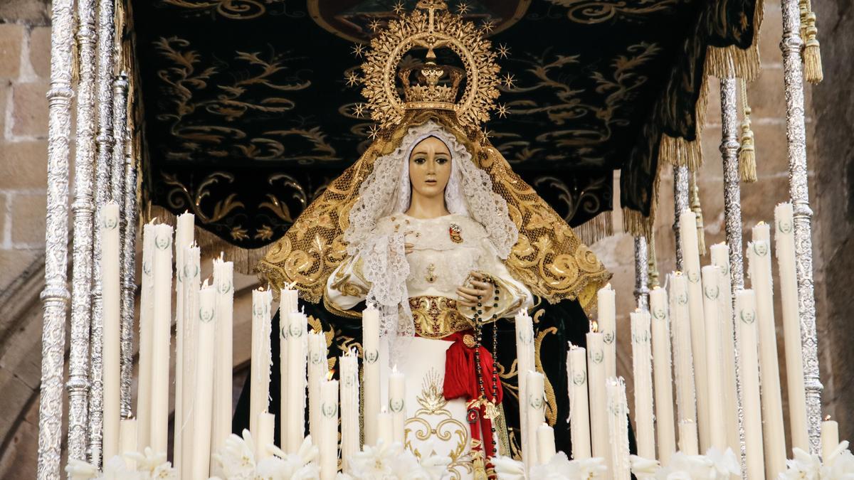 Virgen de la Esperanza, talla de José García Bravo de 1949.