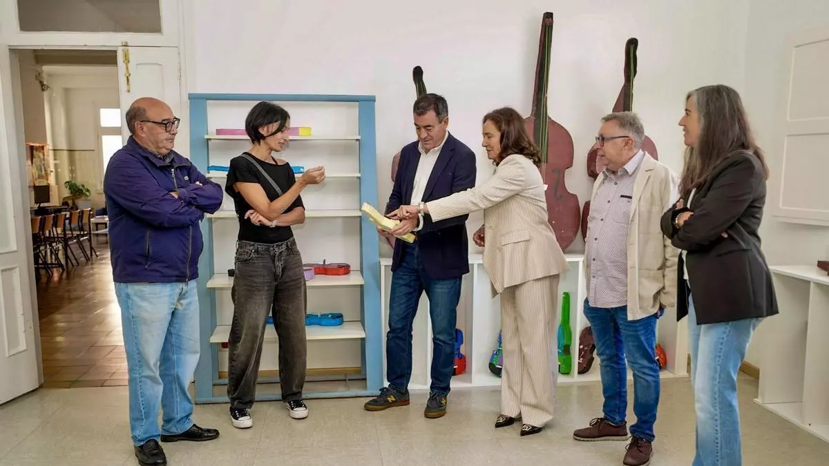 Educación incrementará en 175 millones el capítulo de personal para dotar a las aulas de casi un millar profesores más