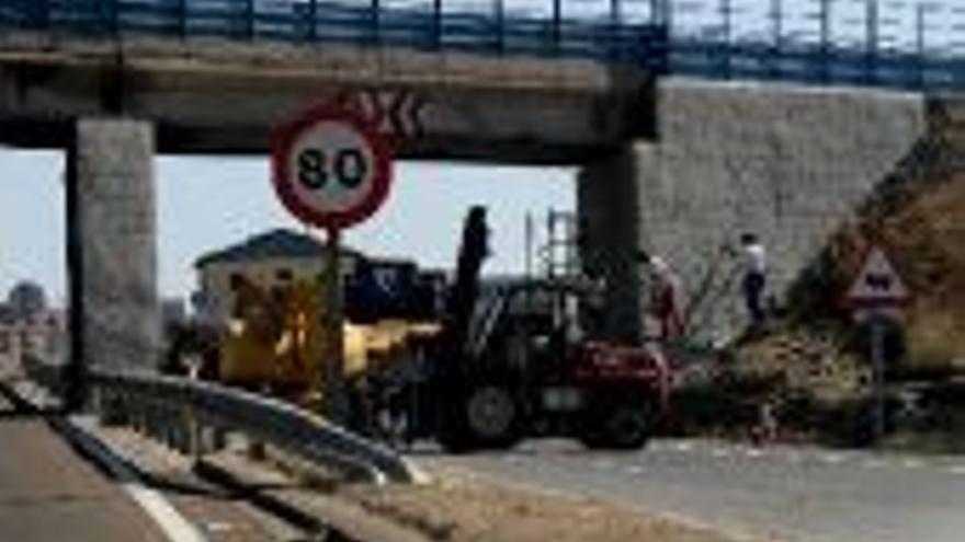 Mejoras en el puentede la carretera de Malpartida de Cáceres