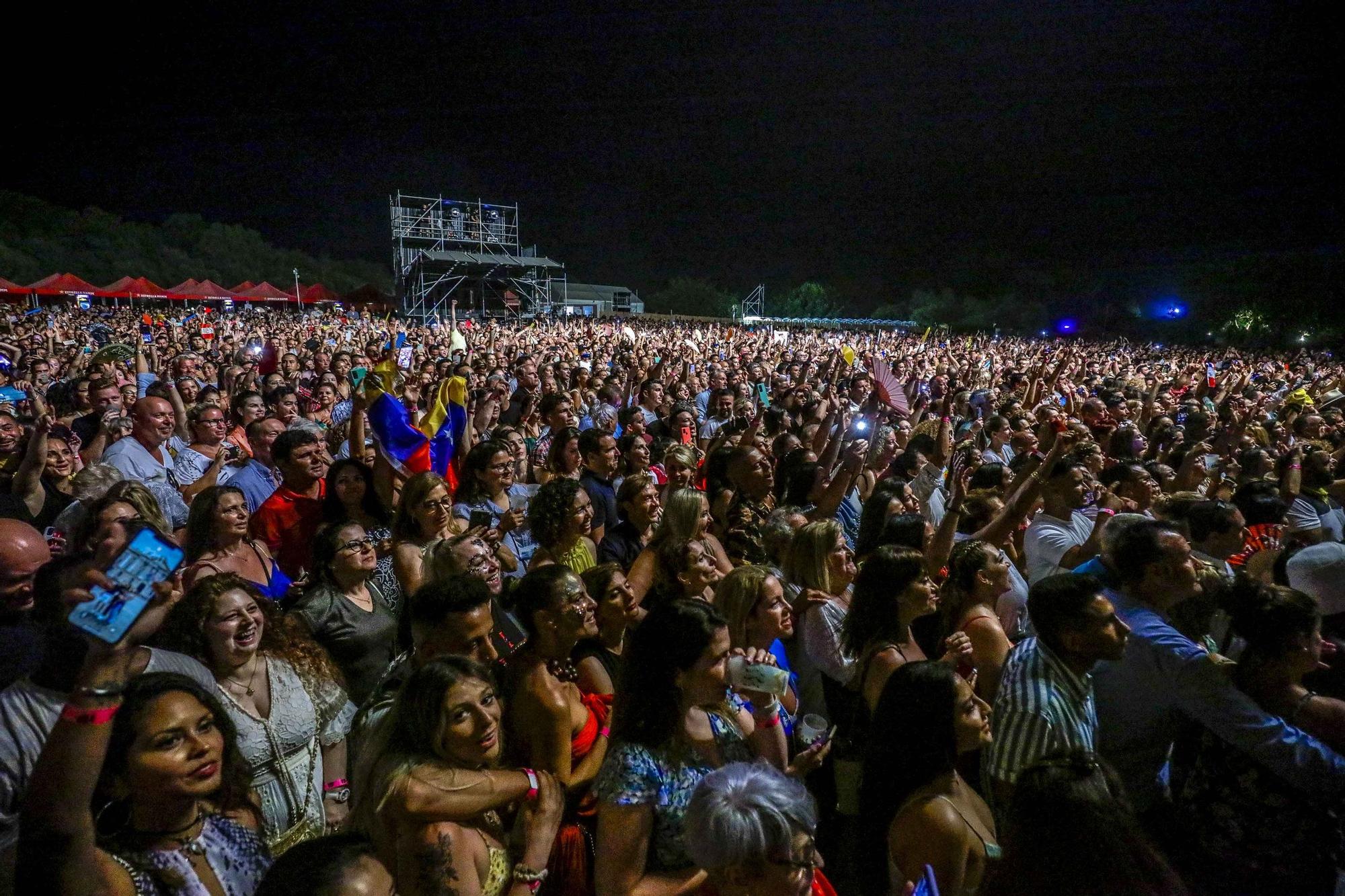 Marc Anthony ofrece su primer concierto en la isla ante 10.000 personas