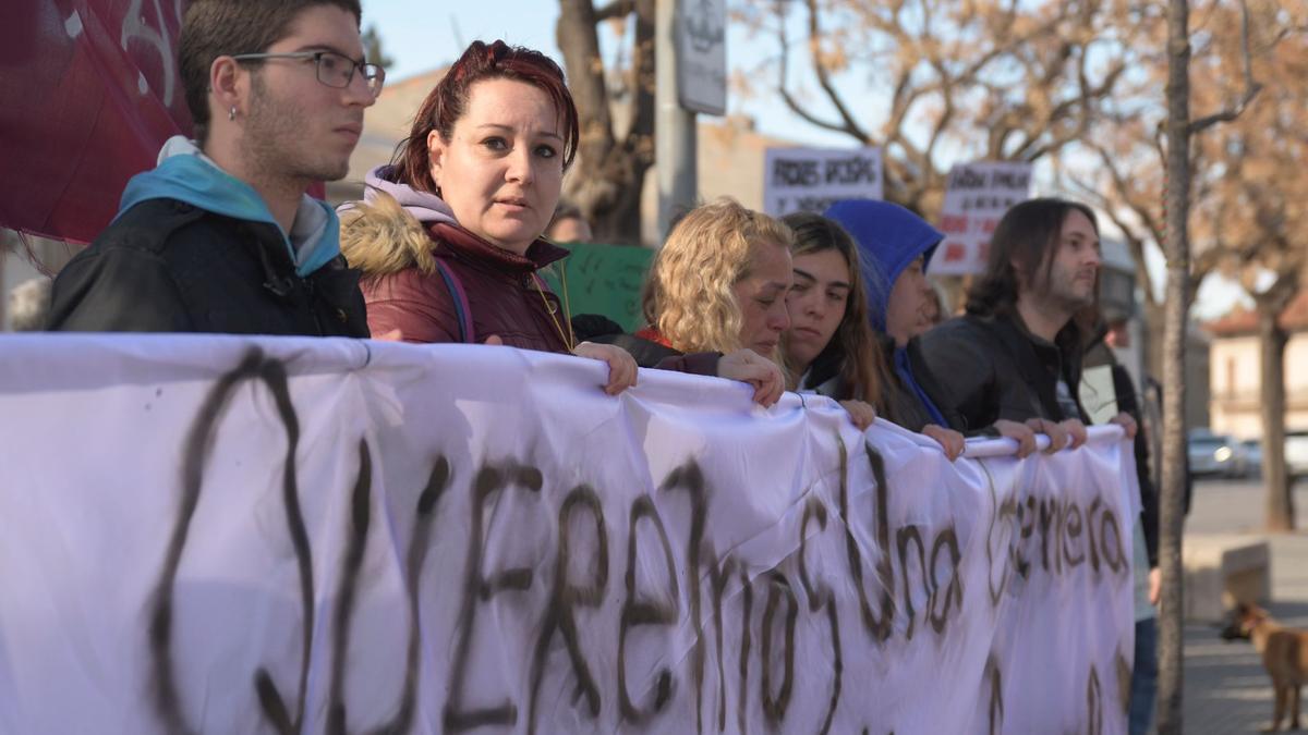 Manifestació a Sallent en contra de l'assetjament escolar