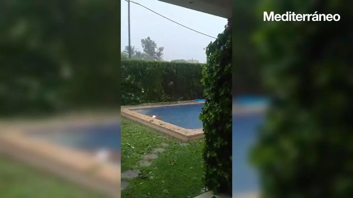Vídeo: Fuerte tormenta de granizo en Burriana