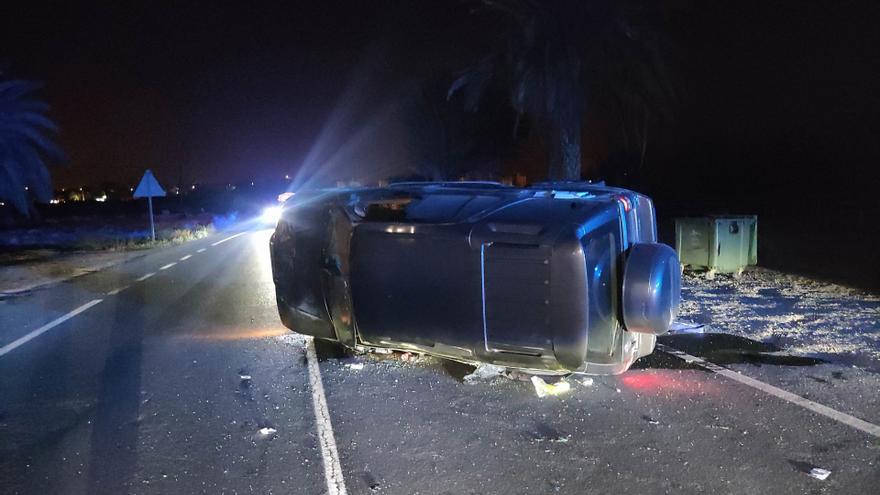 Herido grave al volcar el coche que conducía en el Puerto de Mazarrón