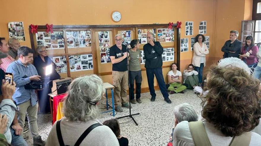 Voz para los silenciados: poesías y canciones llenaron el acto de recuerdo por las víctimas de Parasimón