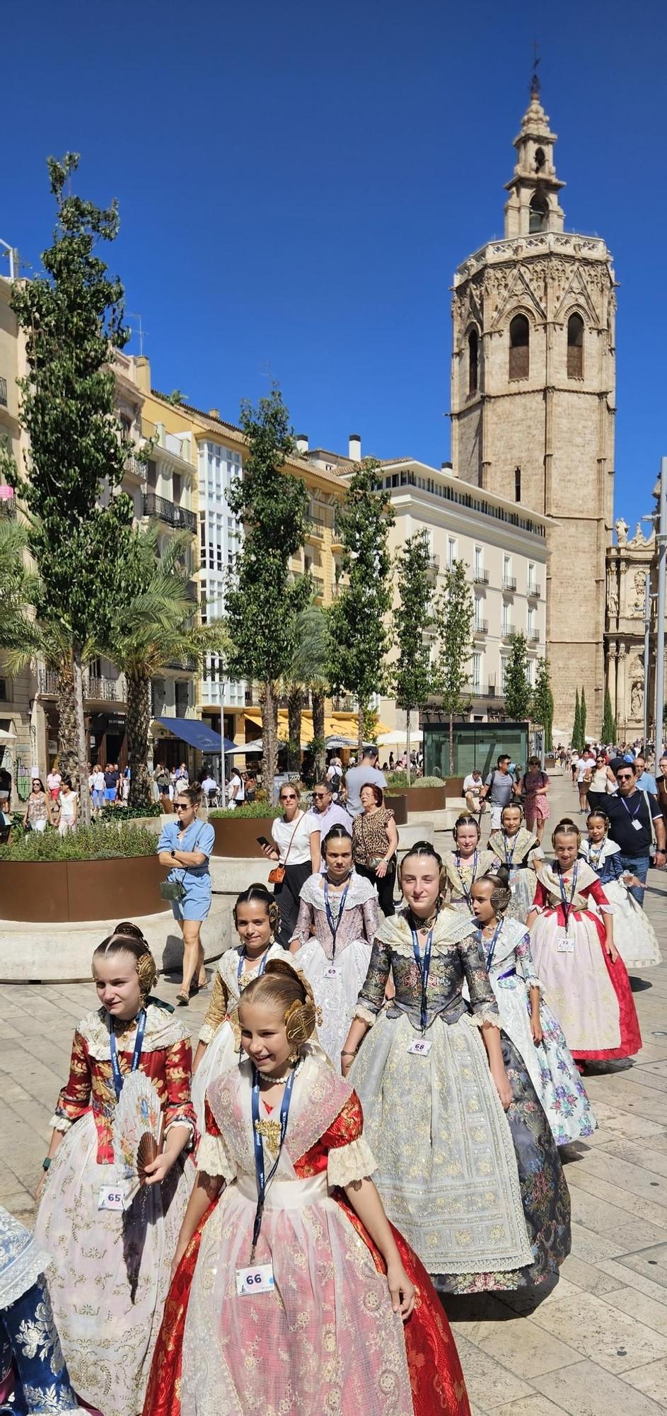 El centro de València recibe a las candidatas a Fallera Mayor Infantil 2025