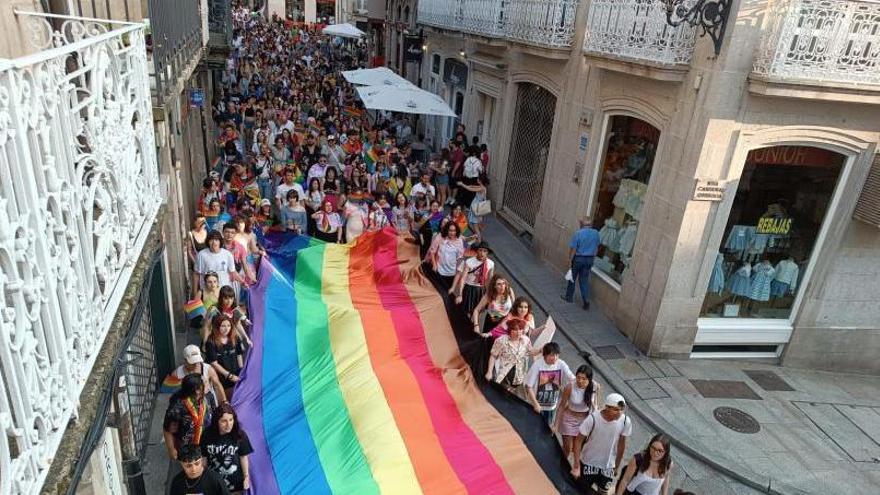 Orgullo y clamor por los derechos LGBTI: “Sentadas no sofá estamos dúas mamás”