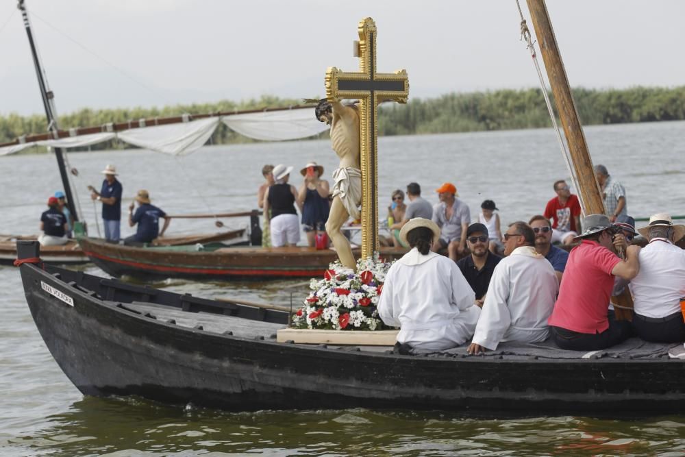 Encuentro de los Cristos de El Palmar, Catarroja, Silla y Massanassa en el Lago de la Albufera