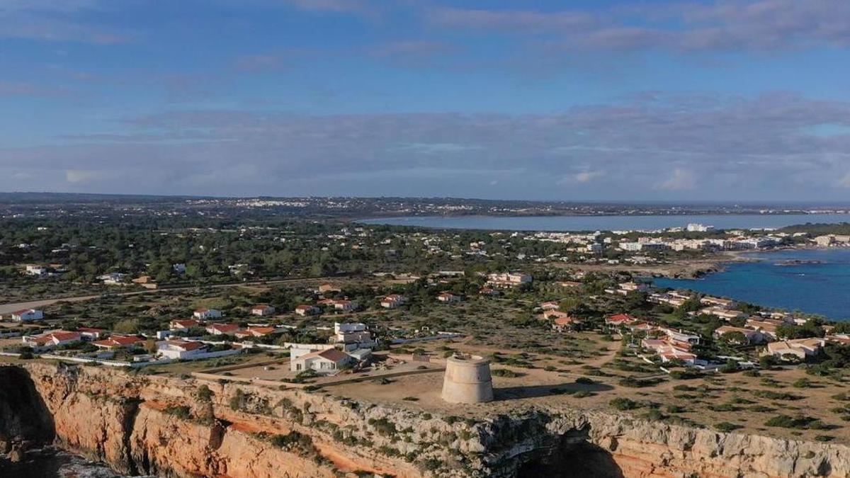 Vista aérea de la zona de Punta Prima, en Formentera