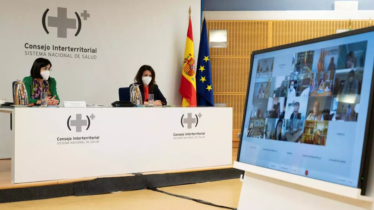 La edad límite para vacunar con AstraZeneca se eleva desde los 55 a los 65 años