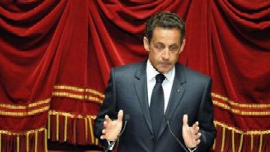 Sarkozy no aumentará los impuestos porque retrasaría la salida de la crisis