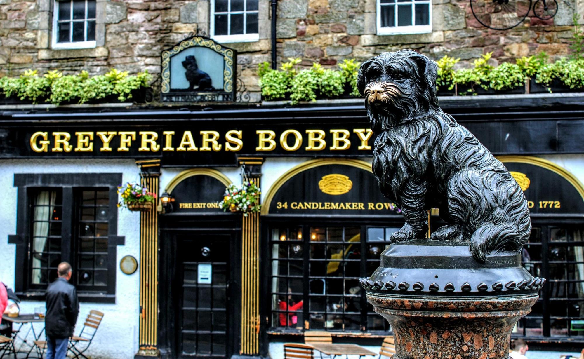 El monumento a Bobby en Edimburgo