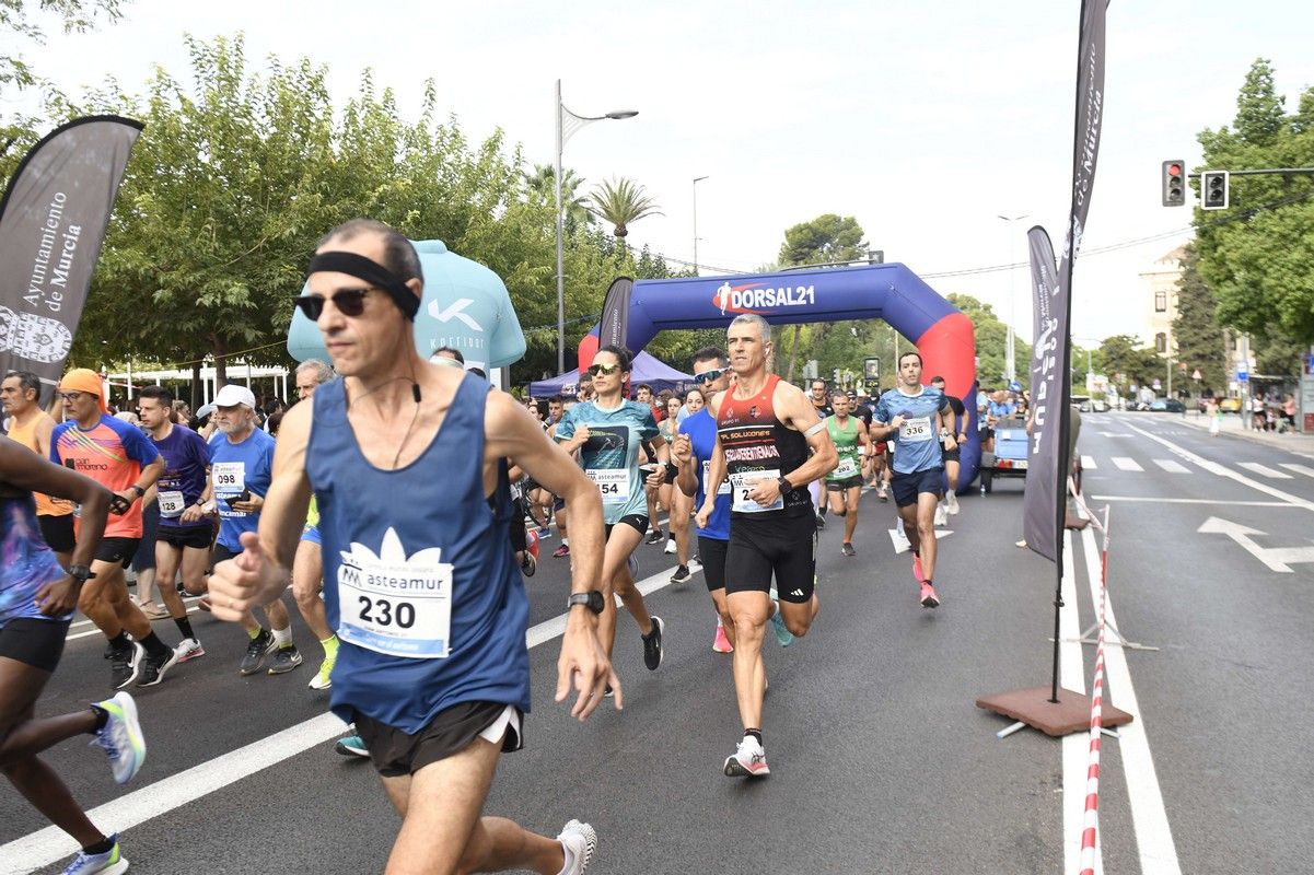 La carrera y marcha Solidaria Asteamur, en imágenes