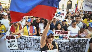 Manifestación convocada en favor de la libertad de Venezuela y en rechazo al fraude electoral.