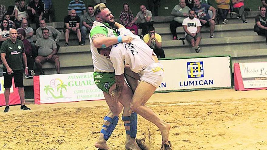 Miguel Pérez (Campitos), en una reciente brega en el Pancho Suárez.