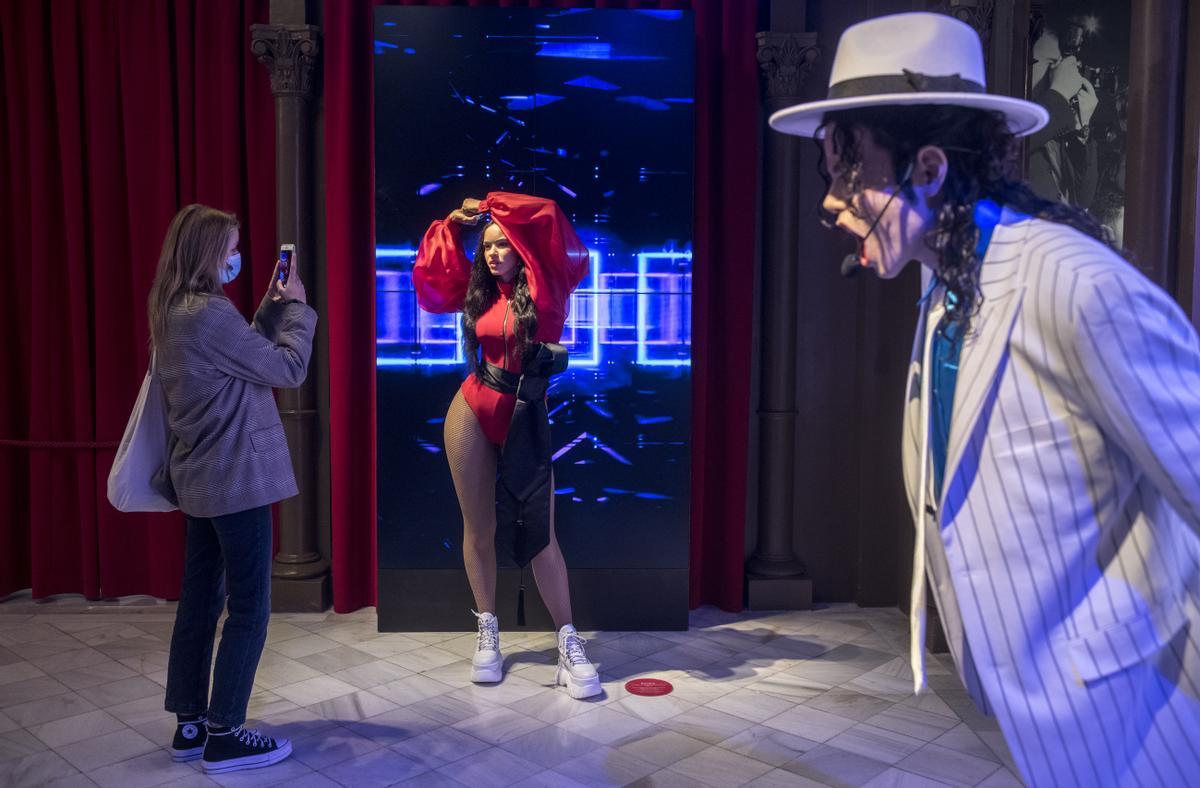 Rosalía y Michael Jackson, dos figuras del nuevo Museu de la Cera.