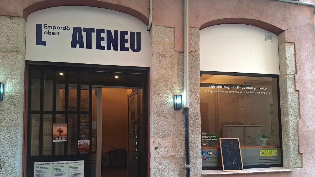 El gastrobar gusTEAm comparteix espai a l'Ateneu Empordà Obert de Figueres
