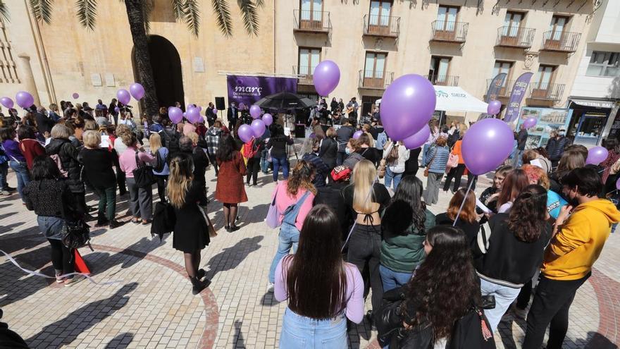 8M en Elche: el PP presenta su moción sobre la igualdad muy alejada de la de Compromís