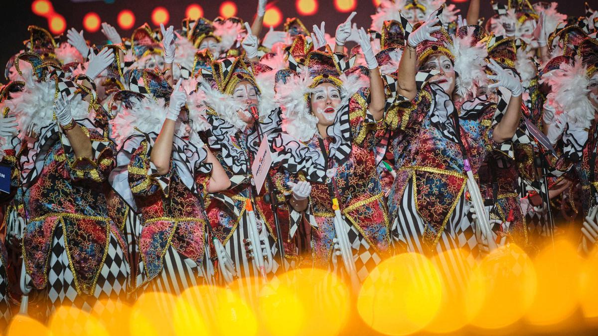 Triquikonas, la única murga femenina que ha ganado premios de Interpretación en Santa Cruz.