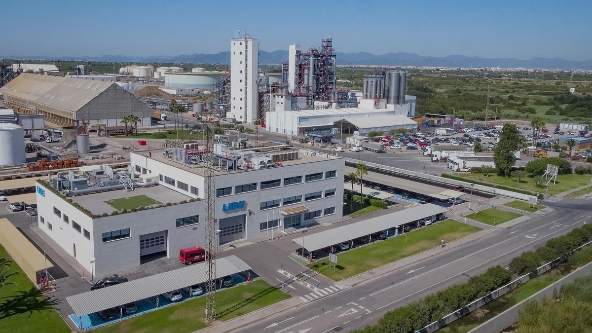 Vista aérea de las instalaciones de UBE Corporation Europe, ubicadas en suelo castellonense.