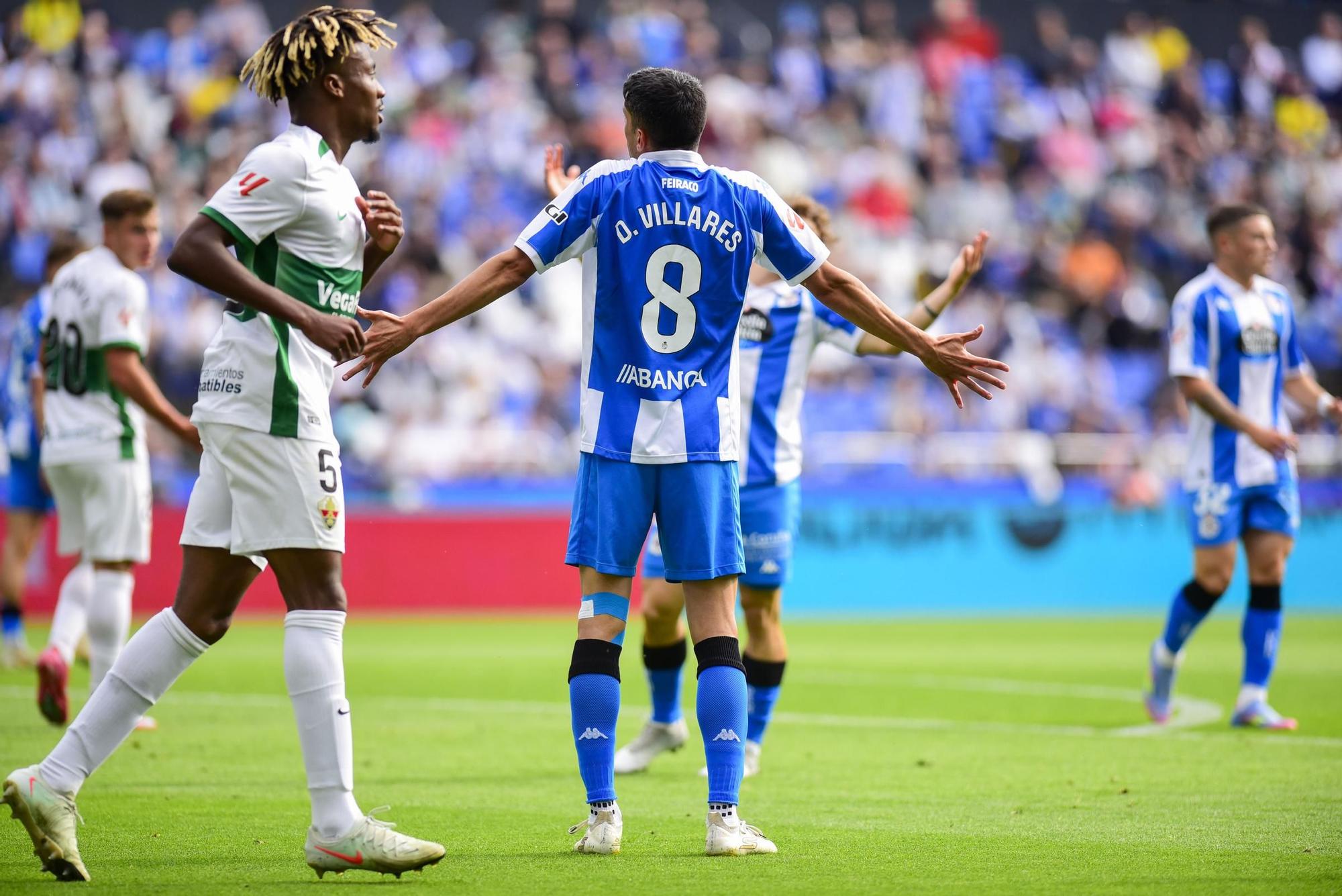 El Dépor cae goleado (0-4) por el Elche para cerrar la temporada 2025-25 en Riazor