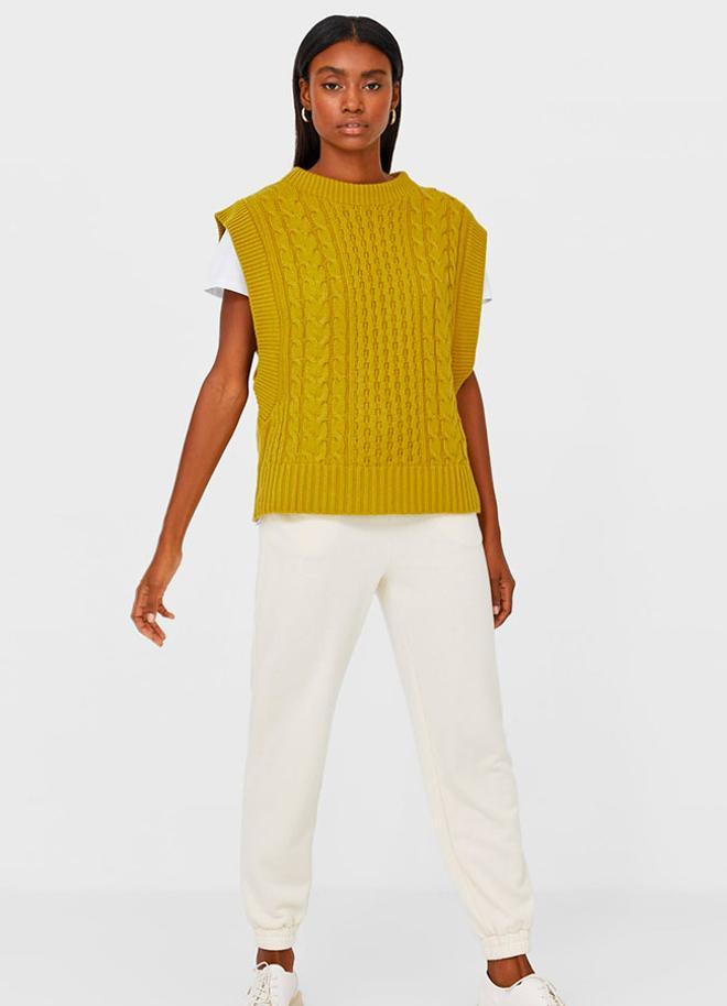 Chaleco 'oversize' en verde pistacho de Stradivarius