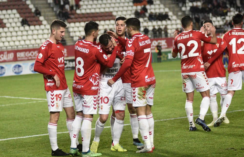 El Real Murcia vence frente al Cádiz