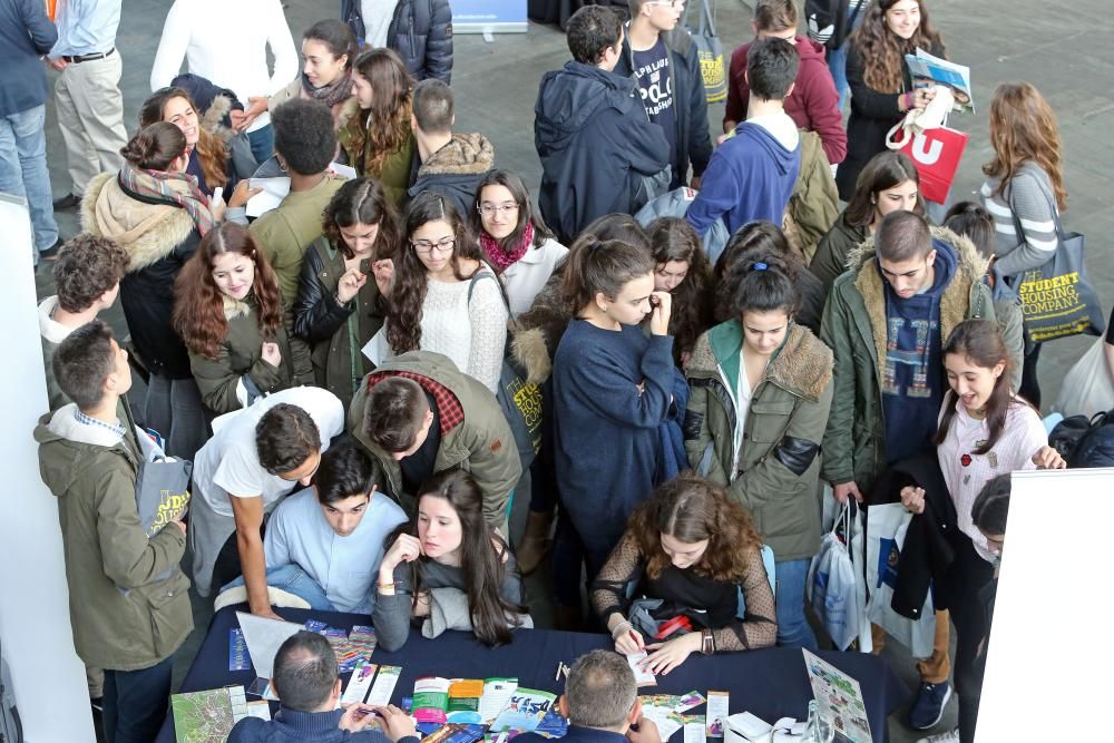 Treinta y cinco universidades echan sus redes en Vigo