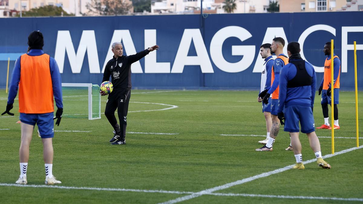 Primer entrenamiento de Sergio Pellicer al frente del Málaga CF.