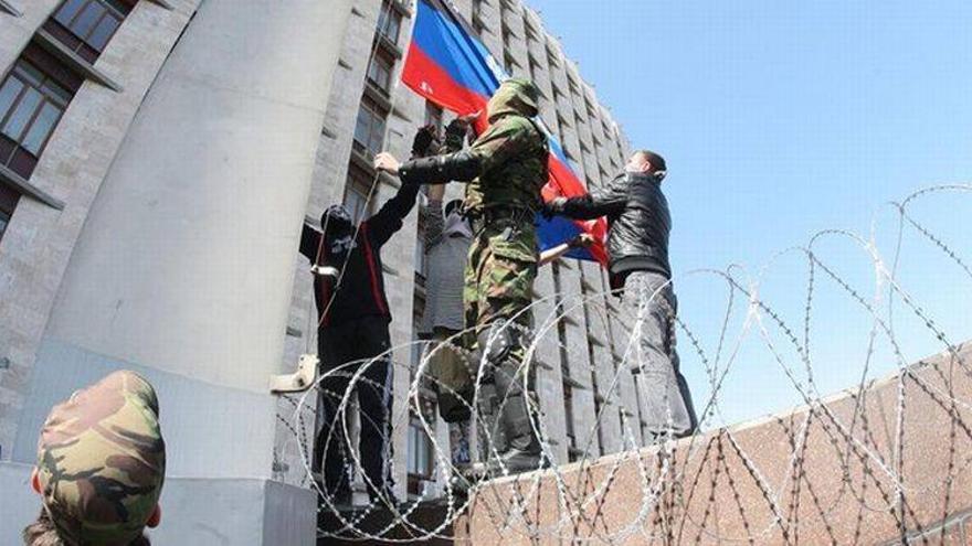 Manifestantes prorrusos proclaman la independencia de la región de Donetsk