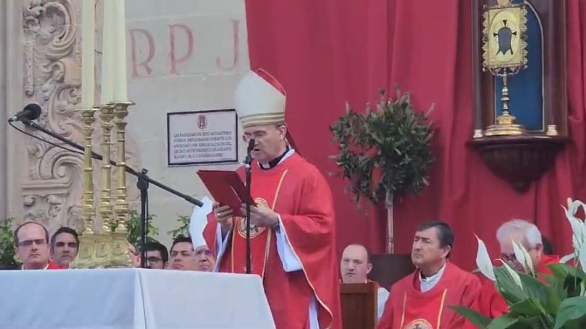 El obispo Munilla, en la Santa Faz: "Pedir misericordia es el mejor antídoto contra la soberbia y el narcisismo"