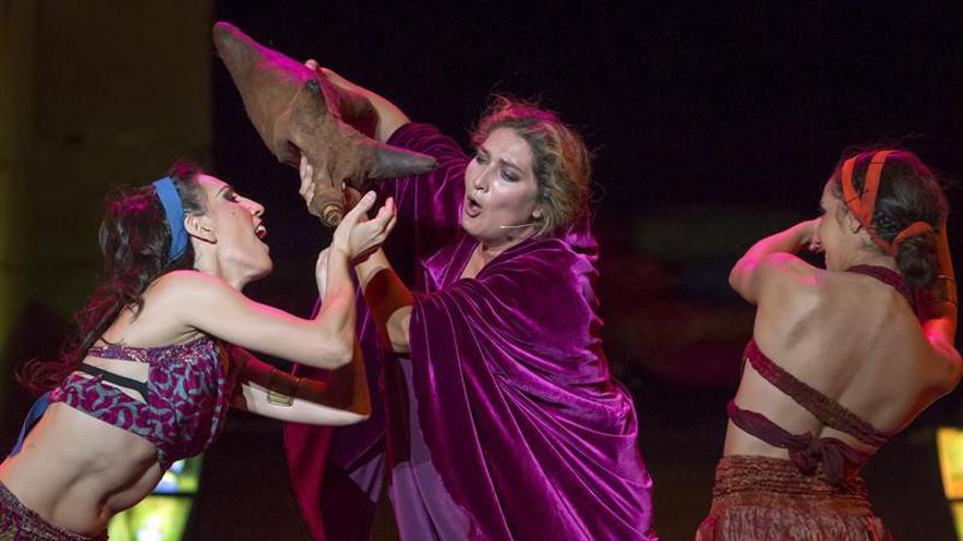 Mérida ovaciona a Estrella Morente y Antonio Canales por su Lisistrata flamenca