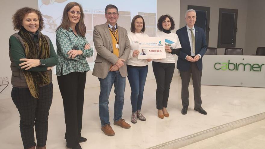 Diabetes Lucena dona 5.000 euros al Centro Cabimer