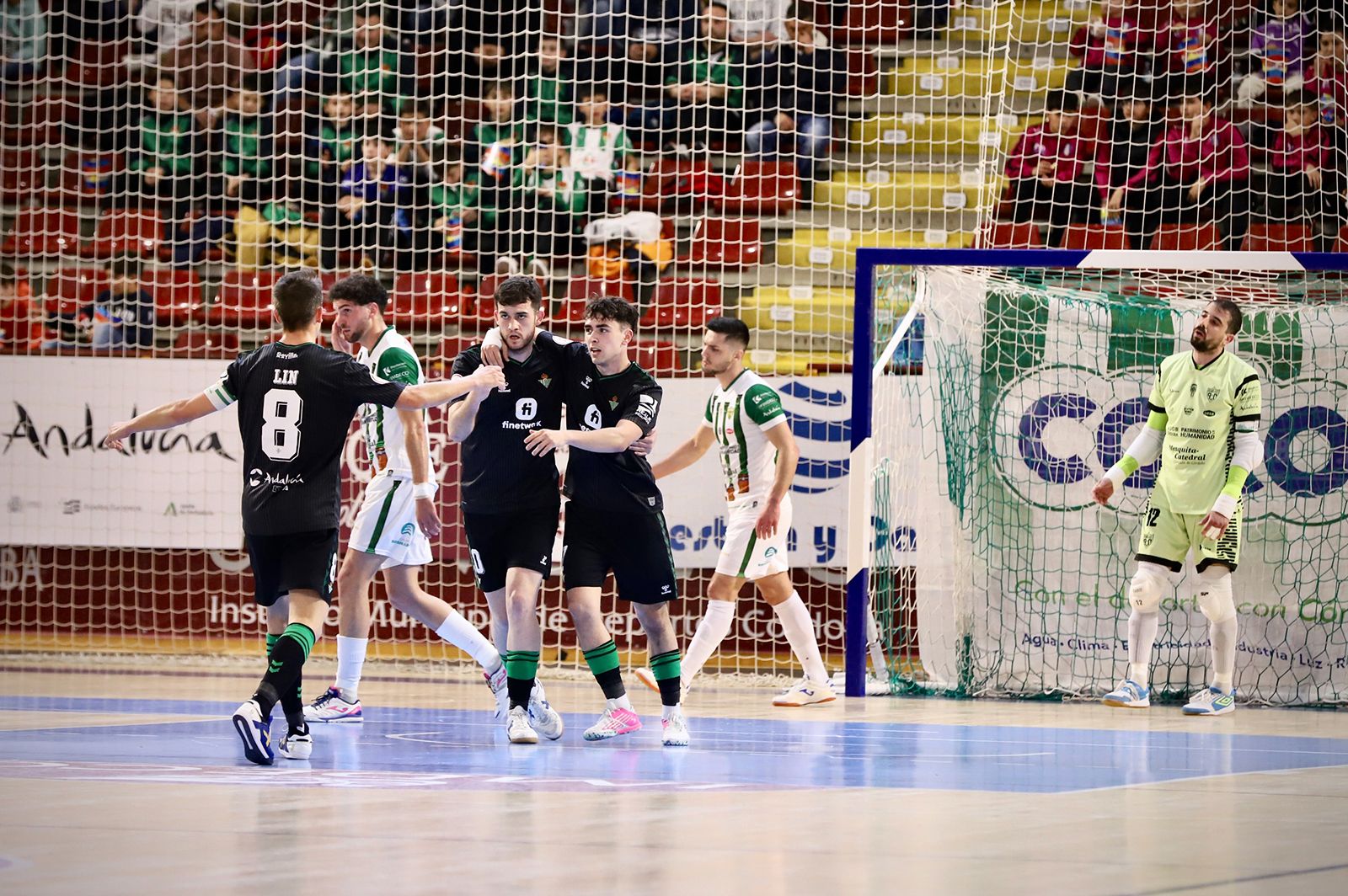 Córdoba Futsal-Real Betis: las imágenes del partido en Vista Alegre