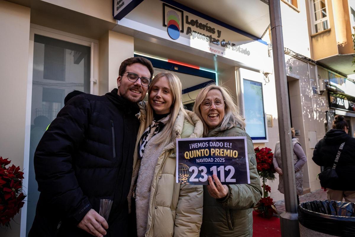En imágenes | Minerín, en Andorra, vuelve a repartir millones en la Lotería de Navidad 2025