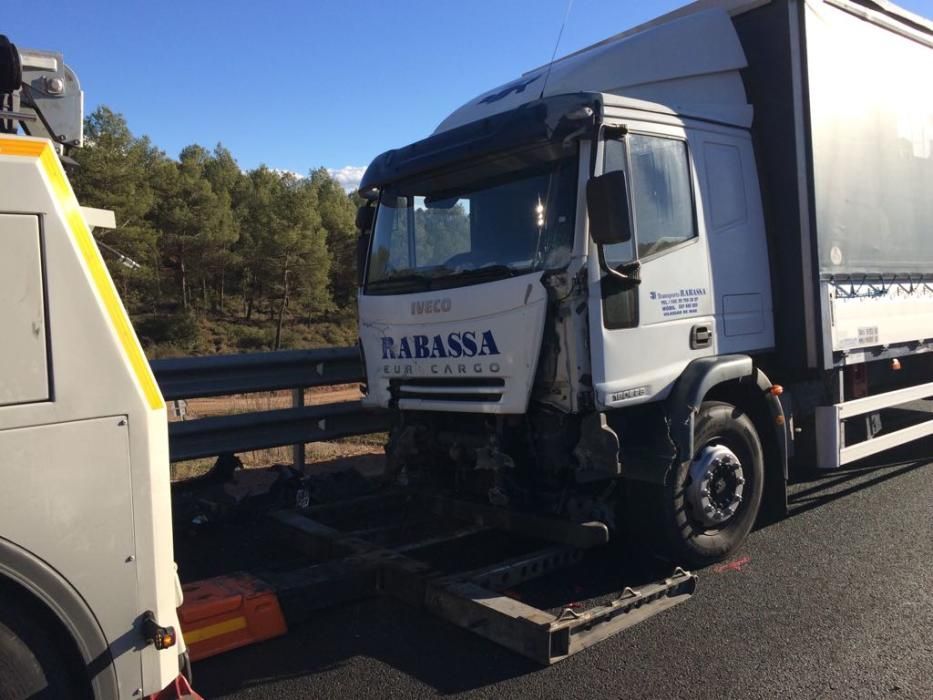 Accident amb nou vehicles implicats a l'eix Diagonal