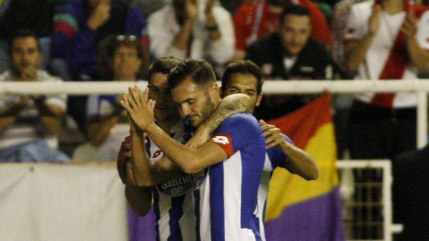 Lucas pide perdón a los aficionados del Rayo, club en el que empezó, tras marcar su gol.