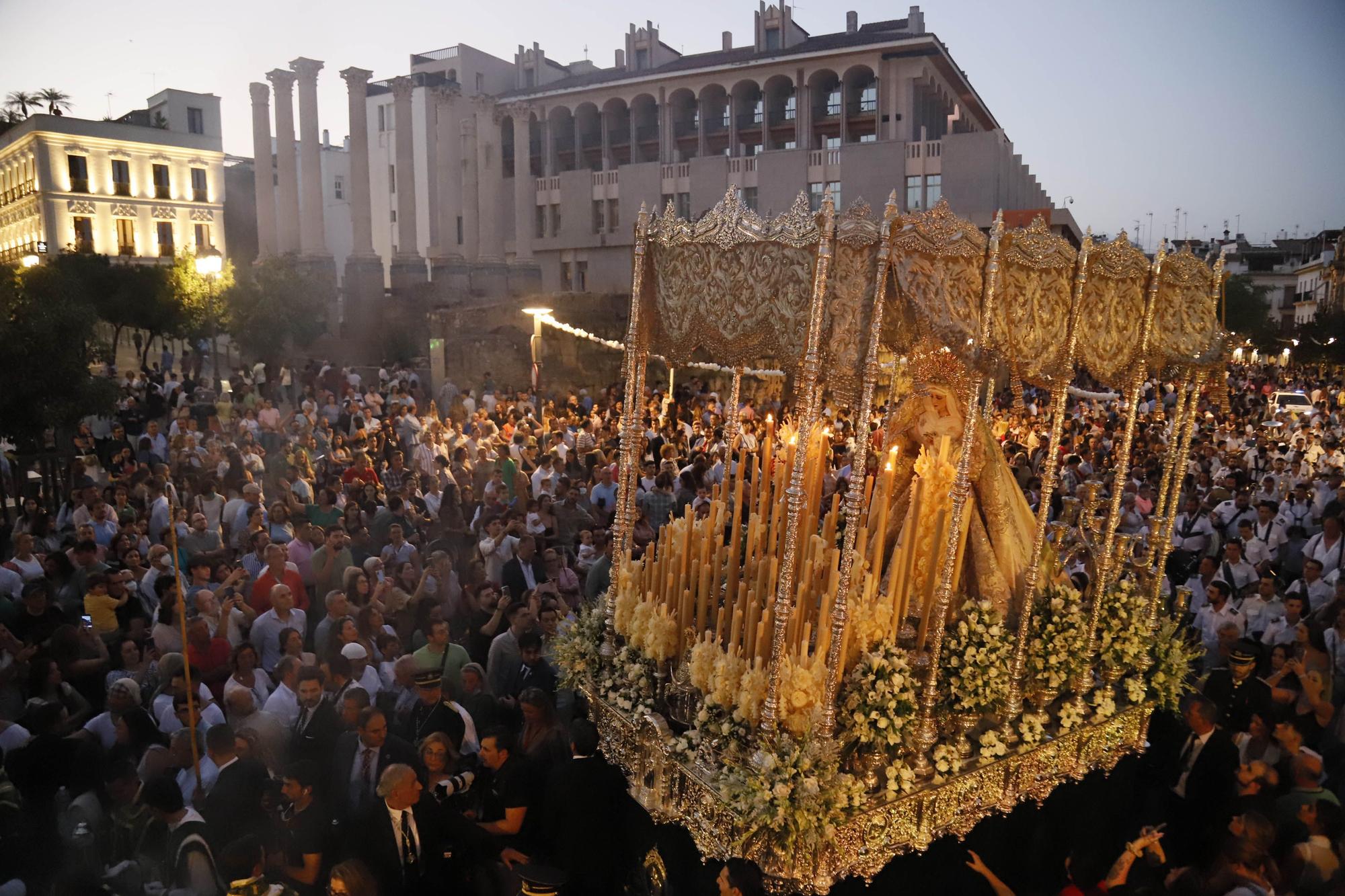 Traslado de la Virgen de La Paz a la Catedral en la previa de su coronación