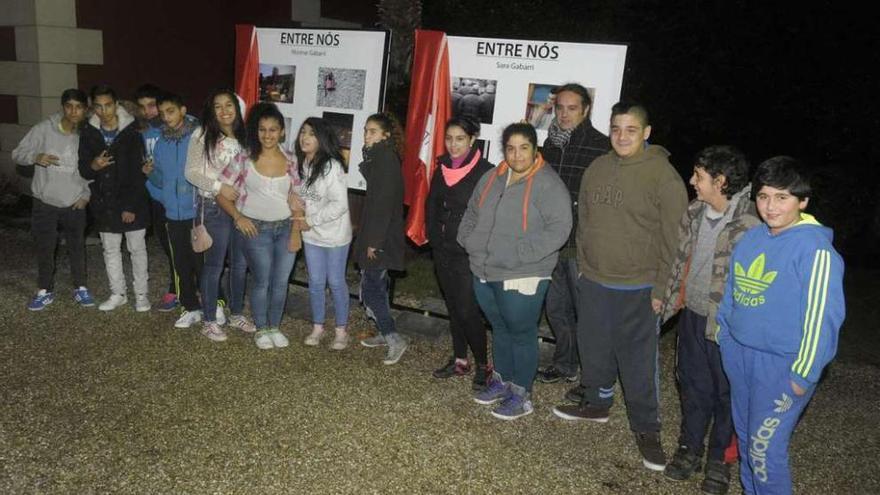 Fotografía de los jóvenes de A Pasaxe y As Rañas