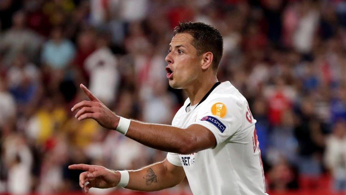 'Chicharito' Hernández espera poder arreglar sus problemas con los papeles