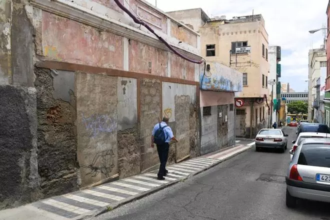 Arranca sin plan de futuro el derribo de la zona más degradada de La Isleta