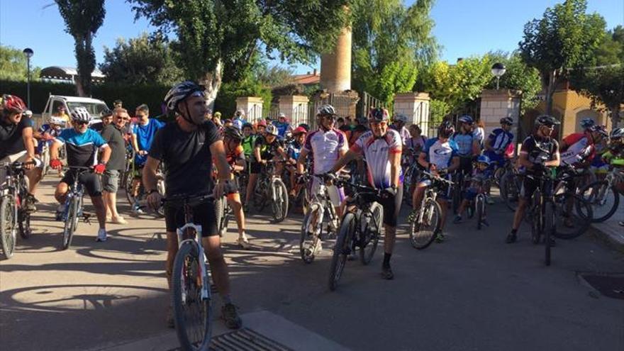 La Ruta de la Corona reúne a 100 ciclistas