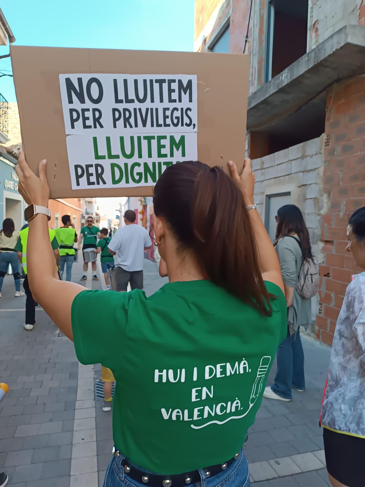 Pancarta en una manifestación de docentes en la Ribera Baixa.