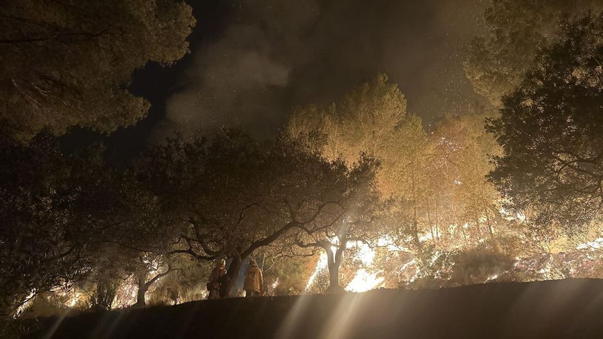 Aixecat el confinament als municipis afectats per l&#039;incendi del Baix Ebre excepte a Paüls