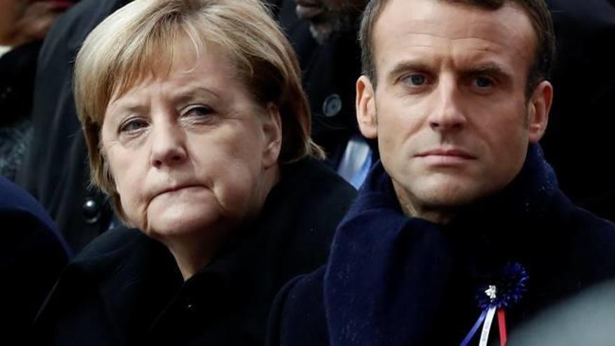 El president de França, Emmanuel Macron, i la cancellera alemanya, Angela Merkel, ahir a París