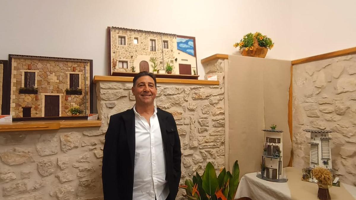 FOTOS | Las tejas convertidas en arte de Toni Mora de Santa Margalida, en  imágenes