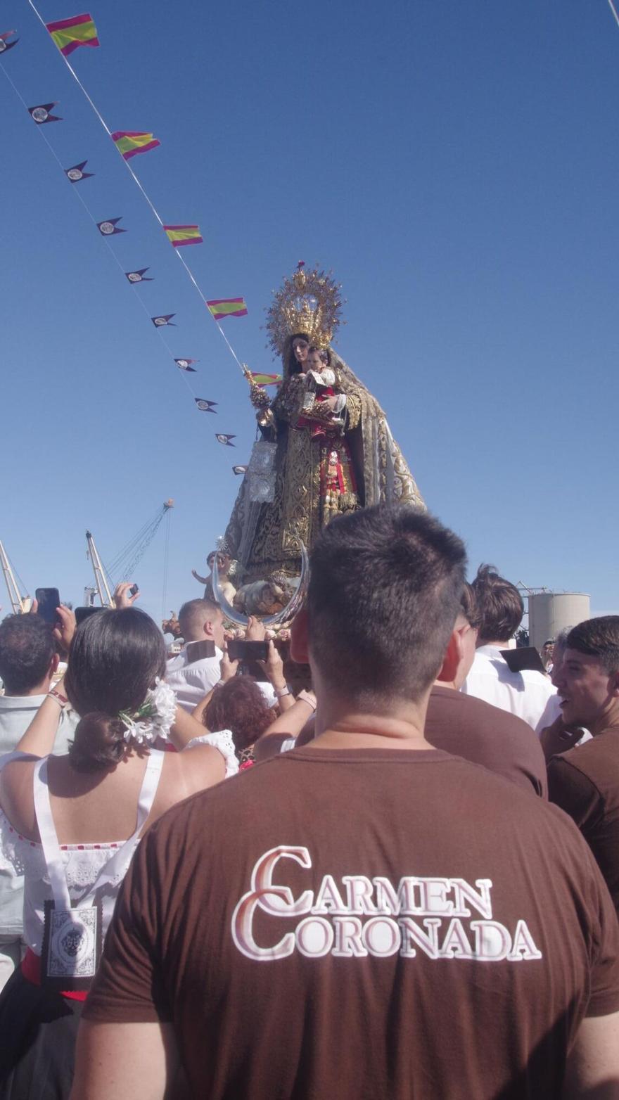 Procesión marítima Carmen de la Virgen del Carmen Coronada de El Perchel