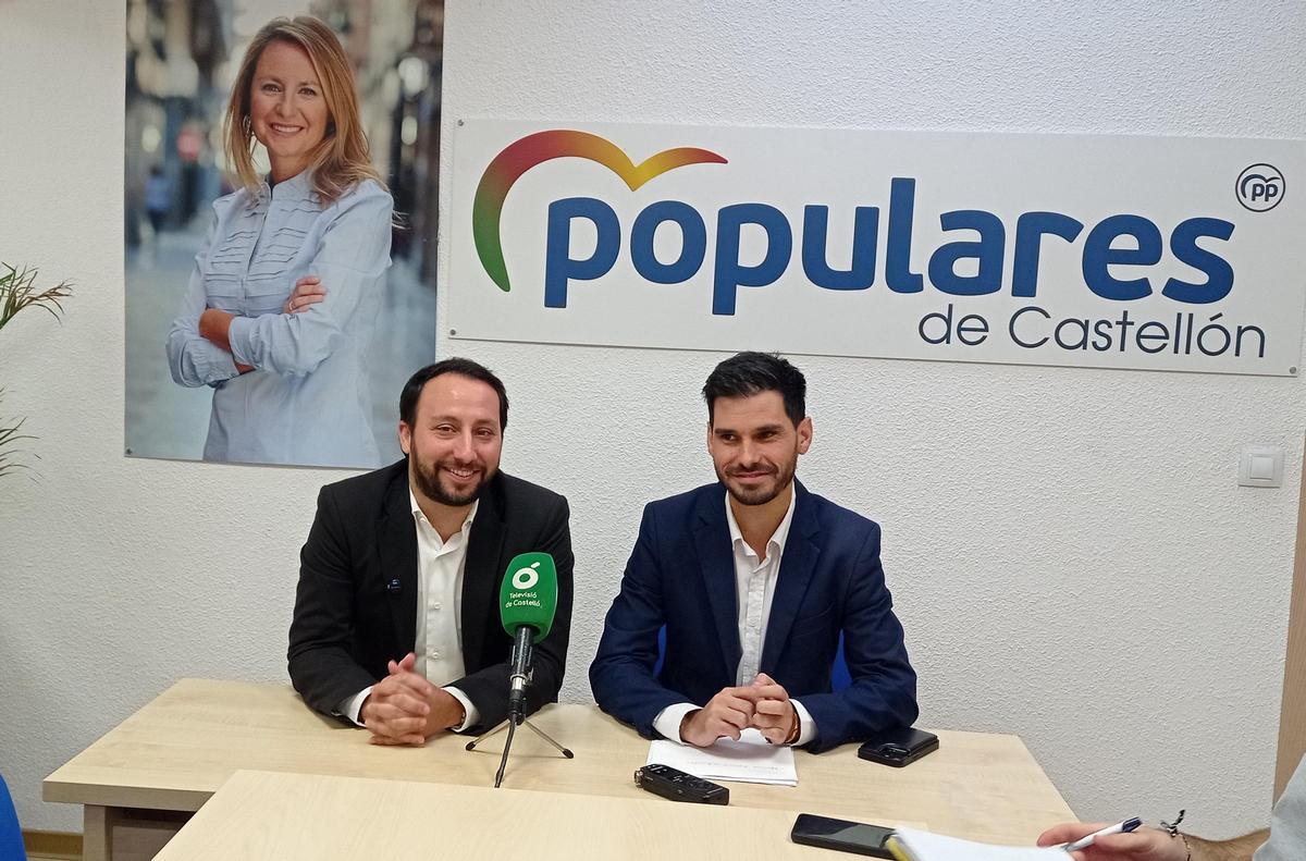 Sergio Toledo y Cristian Ramírez, este jueves, en la rueda de prensa en el grupo municipal del PP.