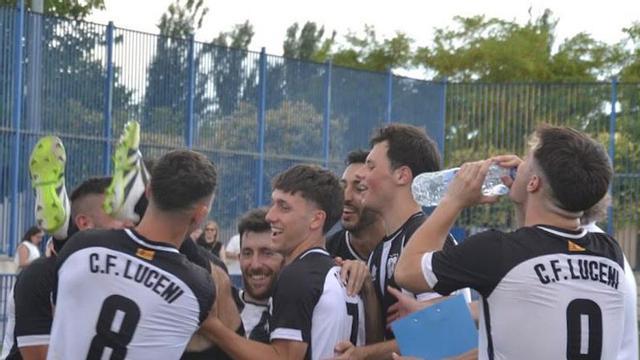El CF Luceni se alzó con la Copa Federación Regional. | SERVICIO ESPECIAL