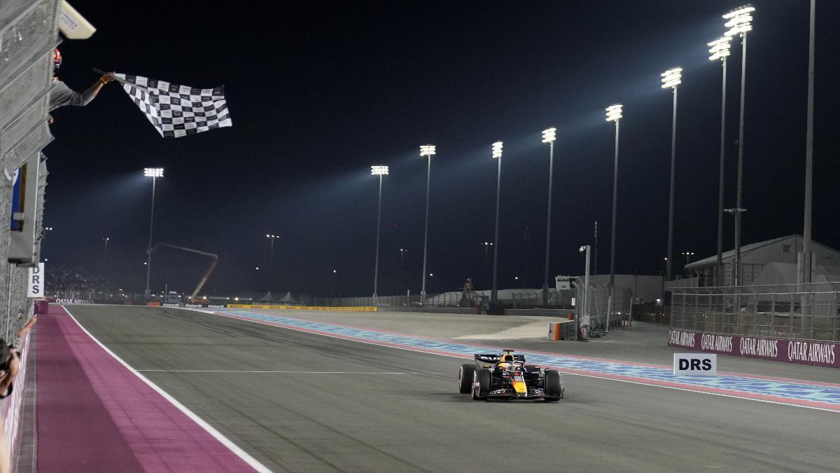 Max Verstappen cruza la meta primero en el Gp de Qatar